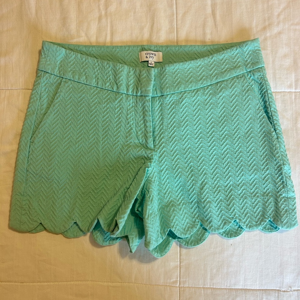 crown & ivy Mint Scalloped Hem Knit Shorts